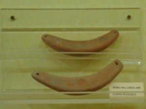 Loom weights, 1,450-1,200 BC - source Hieropolis Museum